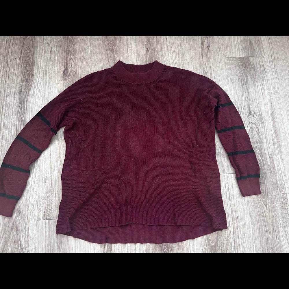 American eagle maroon sweater size small